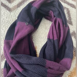 LULULEMON Merino Wool Infinity Scarf